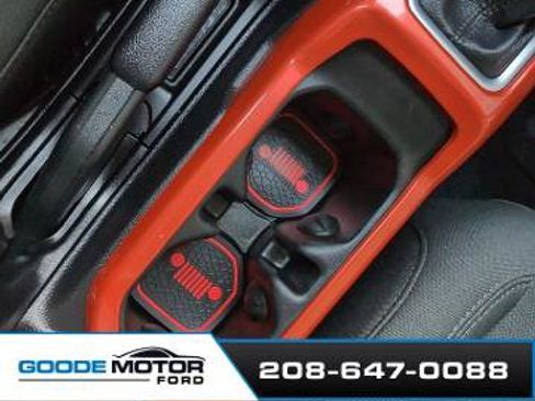 Used 2018 Jeep Wrangler Unlimited Sport S image 18