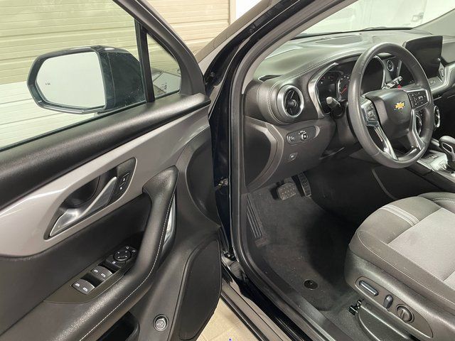 Used 2024 Chevrolet Blazer LT w/ Convenience Package AWD/4WD image 10