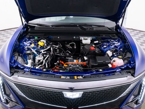 New 2026 Cadillac Lyriq Sport image 25