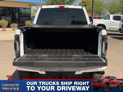 Used 2022 Ford F350 Lariat w/ Black Appearance Package AWD/4WD image 6