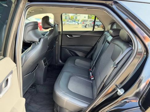 Used 2023 Kia Niro EX FWD image 29