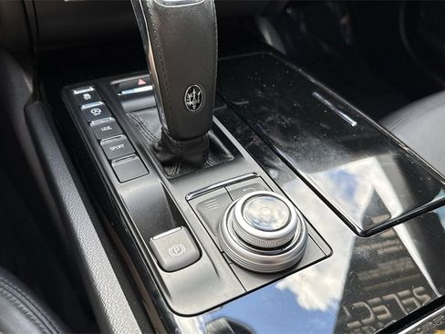 Used 2019 Maserati Ghibli image 54