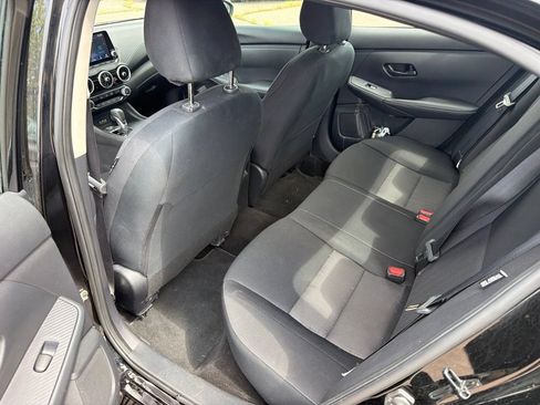 Used 2024 Nissan Sentra SV FWD image 18