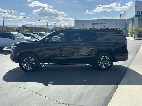Certified 2025 Chevrolet Suburban Z71 AWD/4WD image 20