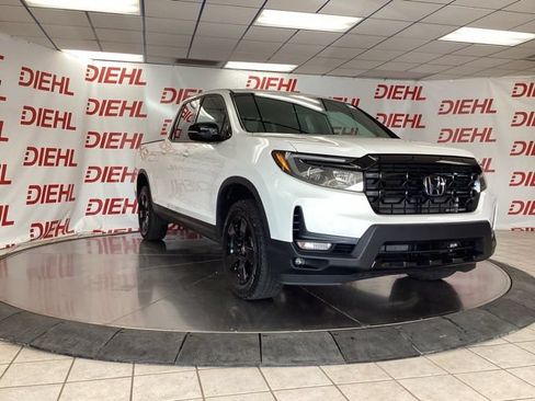 Used 2025 Honda Ridgeline Black Edition image 1
