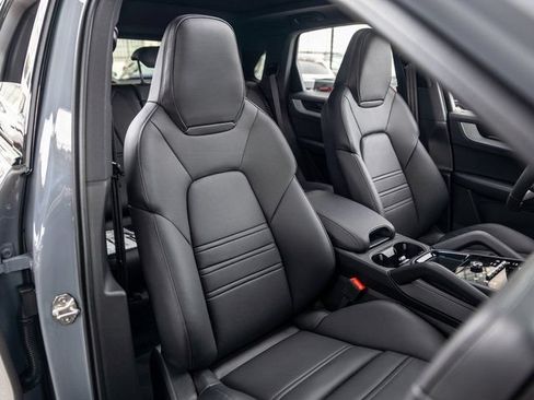 New 2026 Porsche Cayenne S AWD/4WD image 54