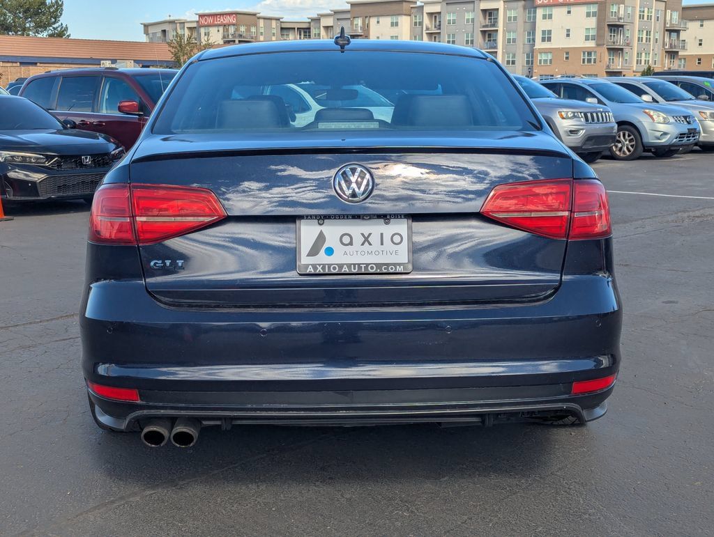 Used 2018 Volkswagen Jetta GLI FWD image 6