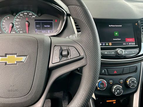 Used 2020 Chevrolet Trax LS FWD image 24