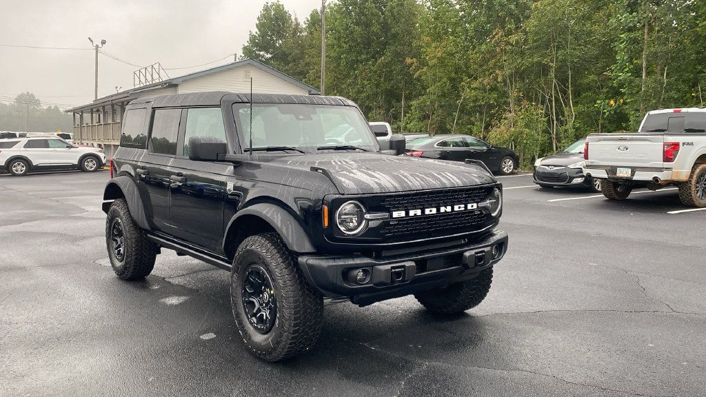 New 2026 Ford Bronco Big Bend w/ Black Diamond Package AWD/4WD image 3