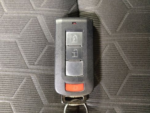 Used 2021 Mitsubishi Outlander Sport SE image 32