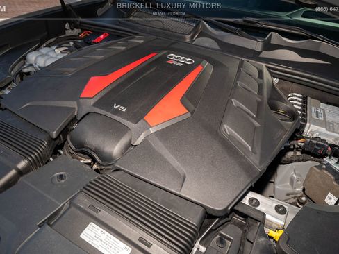 Used 2022 Audi RS Q8 4.0T w/ Black Optic Package image 40