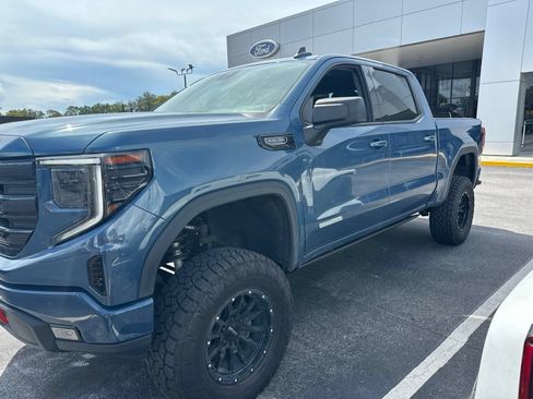 Used 2024 GMC Sierra 1500 Elevation RWD image 3