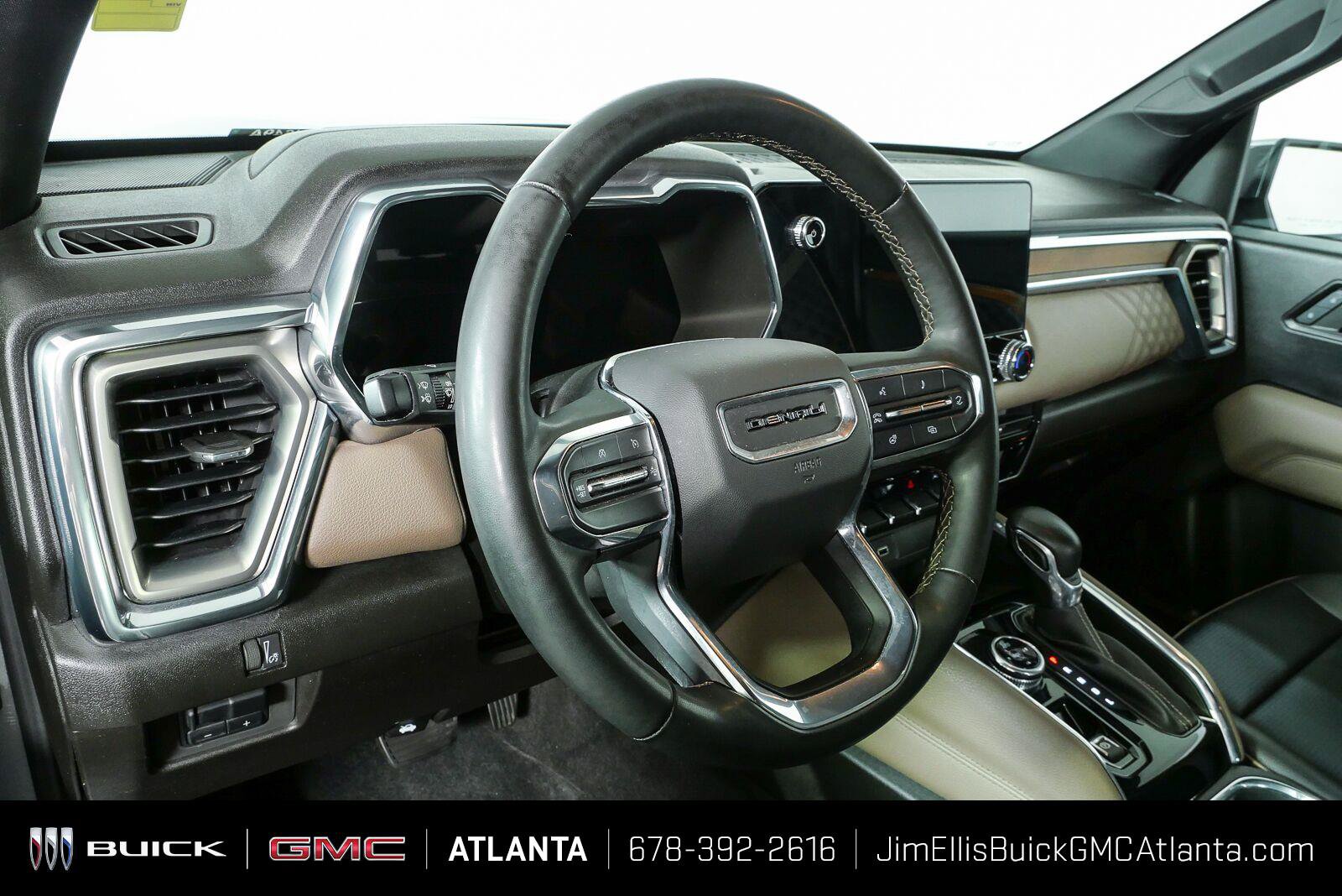 Used 2023 GMC Canyon Denali AWD/4WD image 5