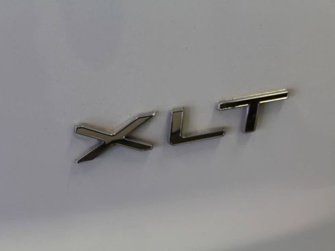 Used 2018 Ford Transit Connect XLT FWD image 30