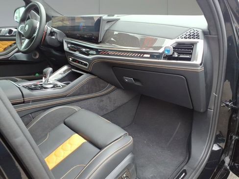 Used 2026 BMW X5 M Competition w/ Executive Package image 8