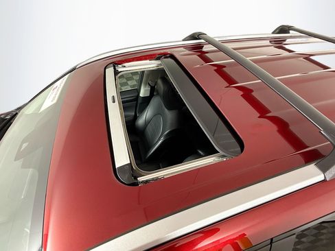 Certified 2023 Toyota Highlander XLE image 14