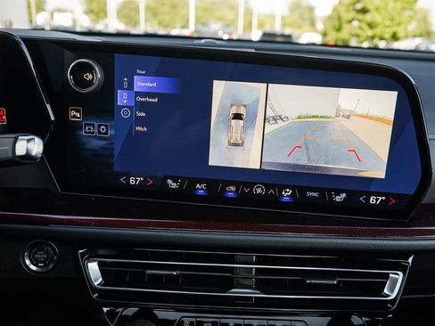 New 2026 Chevrolet Traverse Z71 w/ Enhanced Driving Package image 26