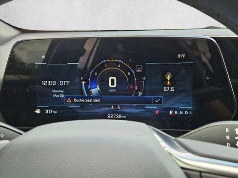 Used 2025 Chevrolet Equinox LT FWD image 10