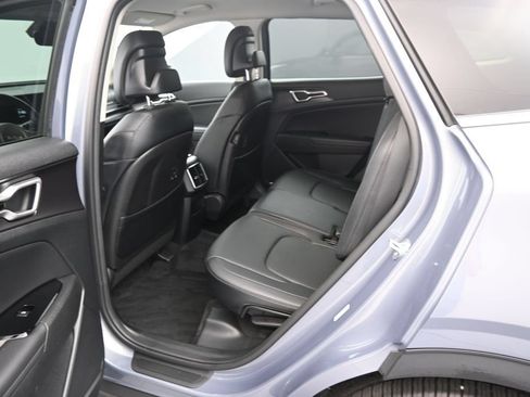 Used 2023 Kia Sportage EX FWD image 17