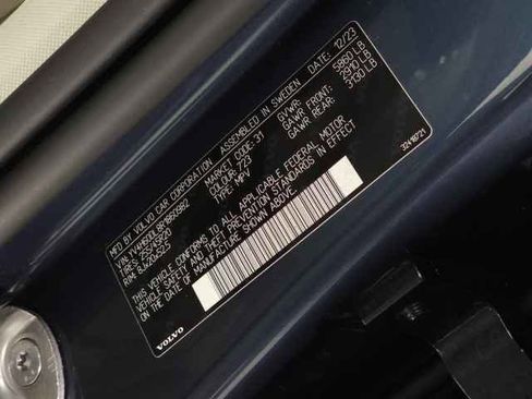 Used 2024 Volvo XC60 T8 Plus w/ Protection Package Premier image 35