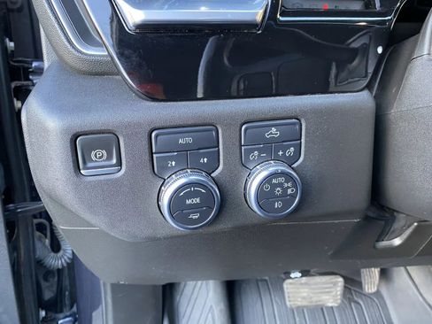 Used 2022 GMC Sierra 1500 Elevation image 19