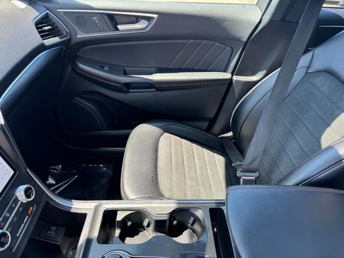 Used 2022 Ford Edge ST-Line AWD/4WD image 14
