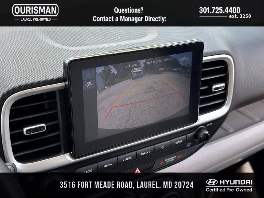 Certified 2025 Hyundai Venue SEL FWD image 12