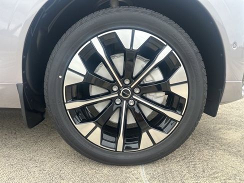 New 2026 Volvo XC60 B5 Plus w/ Climate Package image 10