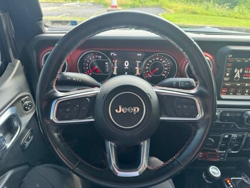 Used 2021 Jeep Gladiator Rubicon AWD/4WD image 18