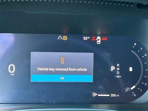 New 2026 Volvo XC40 B5 Ultra w/ Climate Package image 15