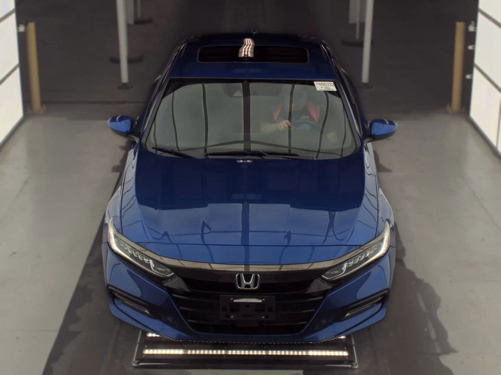 Used 2018 Honda Accord Sport image 8
