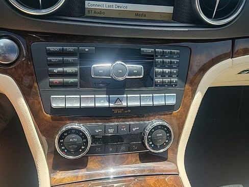 Used 2013 Mercedes-Benz SL 550 image 12