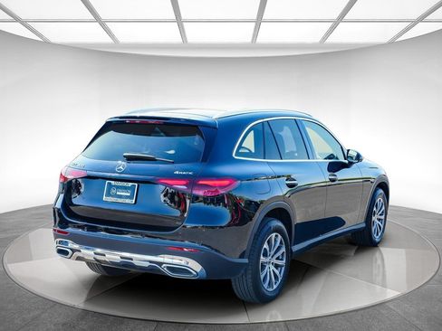 Certified 2026 Mercedes-Benz GLC 300 4MATIC image 4