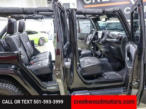 Used 2017 Jeep Wrangler Unlimited Sahara image 38