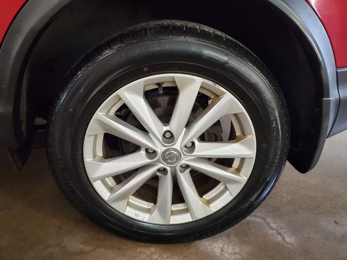 Used 2017 Nissan Rogue Sport SV image 5