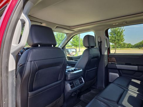 Used 2021 Ford F150 Lariat w/ Equipment Group 502A High AWD/4WD image 16
