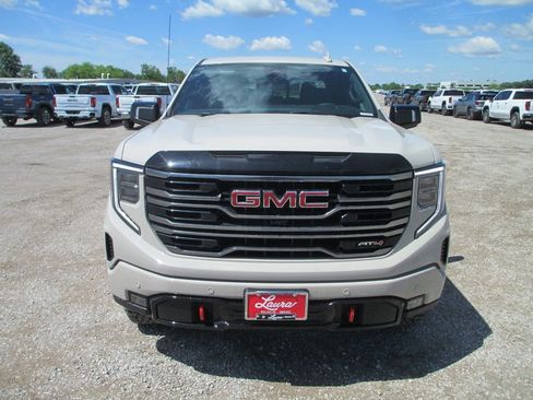 New 2026 GMC Sierra 1500 AT4 w/ AT4 Premium Package AWD/4WD image 12
