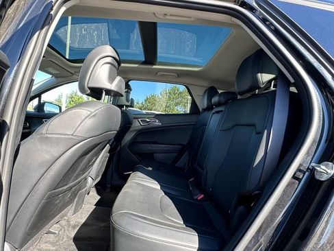 Used 2023 Kia Sportage EX w/ EX Premium Package image 15