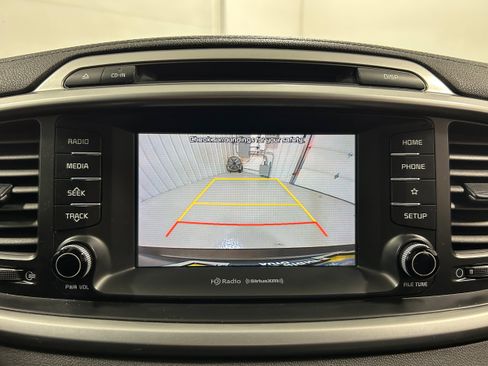 Used 2019 Kia Sorento AWD w/ LX Convenience Package image 7