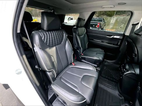 Used 2025 Hyundai Palisade Limited image 16