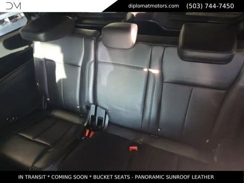 Used 2020 Ford Expedition XLT w/ Equipment Group 202A AWD/4WD image 10