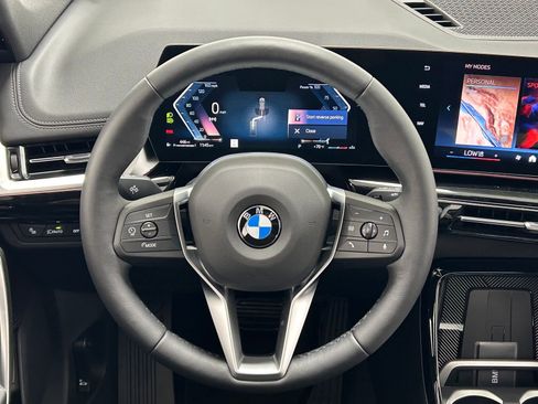 Used 2025 BMW X1 xDrive28i w/ Convenience Package image 11
