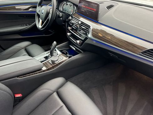 Used 2019 BMW 530i w/ Convenience Package image 15
