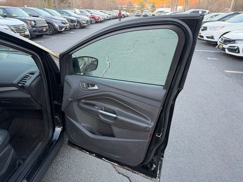 Used 2016 Ford Escape SE w/ SE Leather Comfort Package image 27