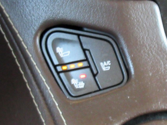 Used 2016 Chevrolet Suburban LTZ AWD/4WD image 37