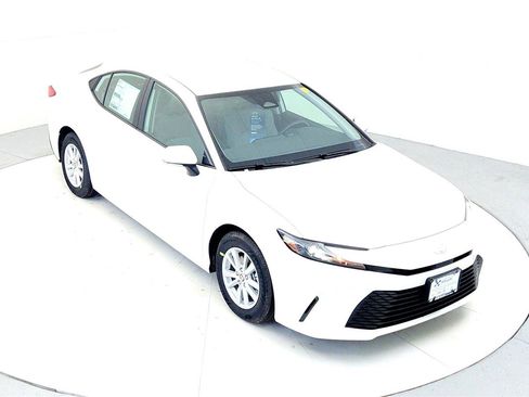 New 2026 Toyota Camry LE image 10