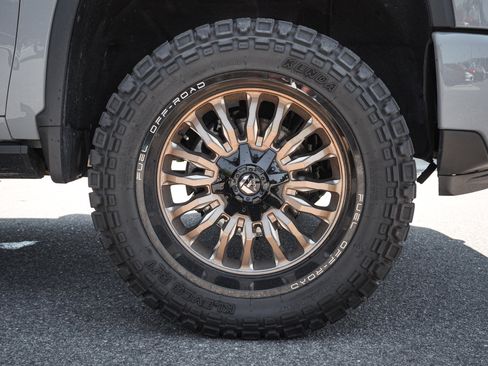 Used 2024 Chevrolet Silverado 2500 LTZ w/ LTZ Plus Package AWD/4WD image 13