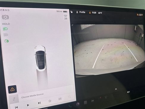 Used 2021 Tesla Model 3 Standard Range Plus image 23