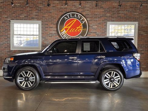 Used 2015 Toyota 4Runner Limited image 9
