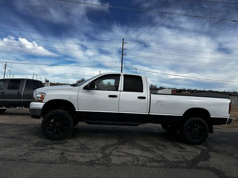 Used 2006 Dodge Ram 2500 Truck SLT w/ Quad Cab Big Horn Value Group image 2